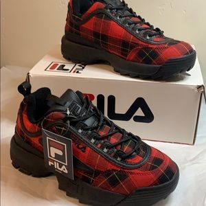 red plaid filas